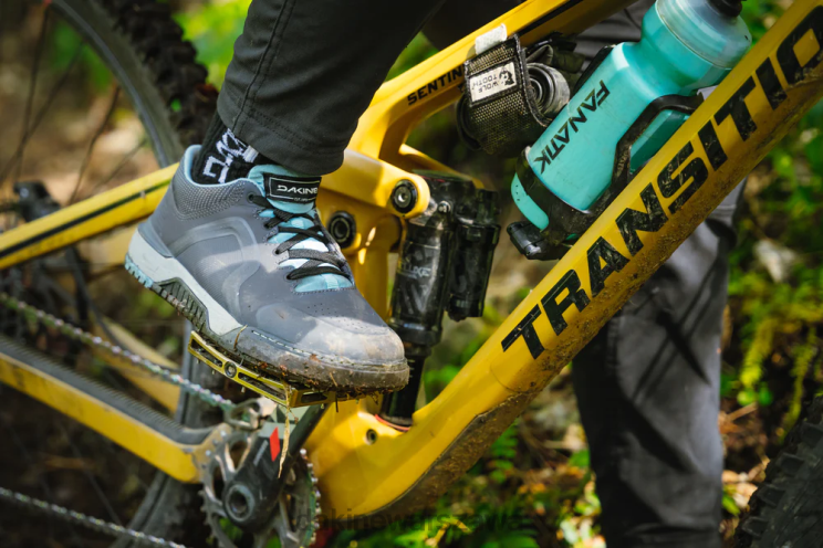 Dakine kobiety buty do jazdy na rowerze górskim do driftu B0XJ2979 czarny obuwie